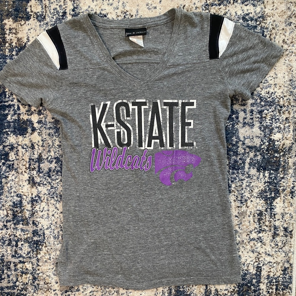 5th & Ocean Women’s Kansas State Wildcat Size Medium T-Shirt